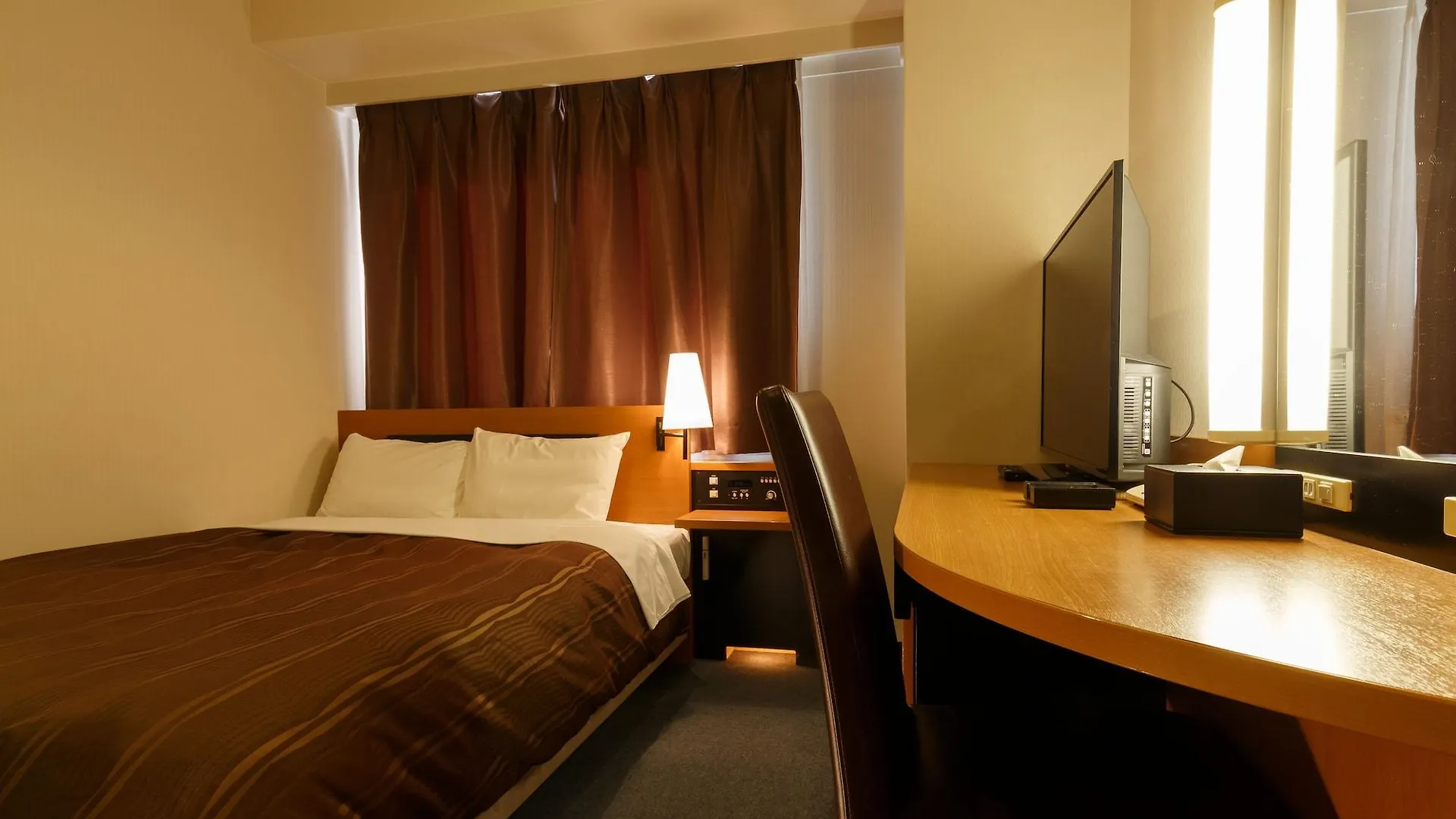 Via Inn Hiroshima Kanayamacho Hotell